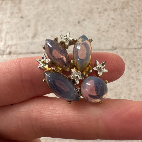 Vintage Moonglow Glass Star Accents 60s Clip On Earrings - Picture 5 of 6